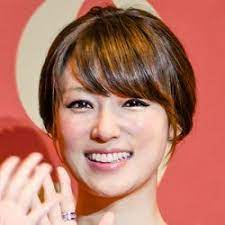 寸胴なのに妖艶 深田恭子の 普段着ワンピ姿 に集まる賛辞 アサジョ 深田 恭子 深田 妖艶