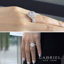 Pin On Gabriel Co Engagement Rings And Wedding Rings Emerald Lady Jewelry Destin Fl