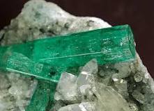 Resultado de imagem para BERILO AZUL