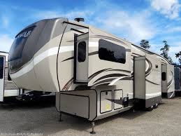 At camping world we want you to enjoy rv living in a fifth wheel. 2018 Jayco Pinnacle 38flws Front Living Room Rear King W 6 Slides Rv For Sale In Williamstown Nj 08094 J11729 Rvusa Com Classifieds