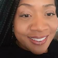 Julia Royal (@royal.julia) • Threads, Say more