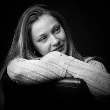 Signature posesI with gorgeous Sadie Gray ... Amazing Shooting with you  Sadie. Thank you so much Sadie. @s.g.__model Moments when you just want to  stop time... . #shooting #portrait #sadiegray #sadiegrayheart #photography #