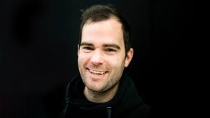 Lewis Horne's Instagram, Twitter & Facebook