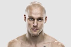 Amerikaner afløser afrikaner i Ditlev Rossings titelkamp