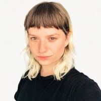 Olivia Crawford's Instagram, Twitter & Facebook