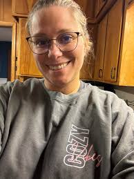 Comfortable chocolate brown sweatshirt with a twist