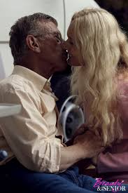 Very hot blonde tee Helen pleasing old boy - XXX Dessert - Picture 6