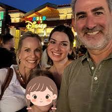 Rhonda Messick's Instagram, Twitter & Facebook