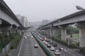 腾讯地图开放平台为各类应用厂商和开发者提供基于腾讯地图的地理位置服务和解决方案；有针对web应用的javascript api, 适合手机端native app的各种sdk, webservice接口和各类地图api等。 4ifudyzqlkavgm