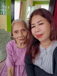 Lorna Sanchez's Instagram, Twitter & Facebook