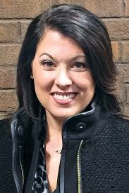 Demaris Williams's Instagram, Twitter & Facebook