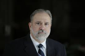 Jul 02, 2021 · os indícios de prevaricação, no mínimo, contra o amigão do queiroz são tantos e tamanhos, que até para um servil pgr, como augusto aras, cego, surdo e mudo em relação a todos os desmandos. Saiba Quem E Augusto Aras Indicado Para Ser O Novo Procurador Geral Da Republica