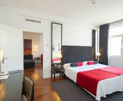 El hotel puerta del sol ofrece cuartos de baño equipados con una. Quatro Puerta Del Sol Hotel Ahora 55 Antes 8 8 Opiniones Comparacion De Precios Y Fotos Del Hotel Madrid Espana Tripadvisor