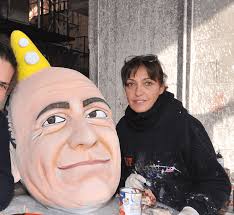 Intervista alle donne della cartapesta del Carnevale di Viareggio