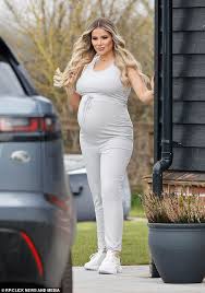 On a monthly basis, it just kept obtaining larger as well as larger until something terrible occurred at the office. Pregnant Georgia Kouslow Embraces A Fast Growing Belly London News Time