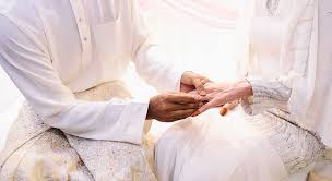 Panggilan yang baik untuk suami dalam islam. Panggilan Suami Istri Yang Dilarang Dalam Islam