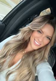 Hallie Blair's Instagram, Twitter & Facebook