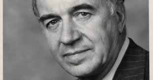 Charles U. Banta, 102, prominent Buffalo stockbroker