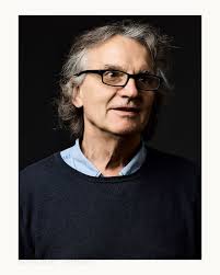 Andere wiederum denken und lenken das Literaturfestival @sprachsalz, auch  sie haben mich in der Foto-Box im Untergeschoss des @kulturquartierkufstein  besucht. Merci! Others, meanwhile, plan and steer the @sprachsalz  literature festival, and they