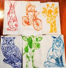 Set Of Six Dinner Napkins That Are Washable And Reusable These Are Bright White Cloth Dinner Napkins Featuring Screen Printing Screen Printing Designs Prints
