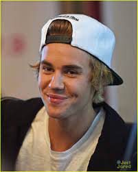 Justin Bieber Admits His Life Is Not Easy Justin Bieber Life Not Easy 02 Photo Justin Bieber Cap I Love Justin Bieber Love Justin Bieber