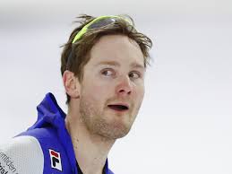 Skøytestjernene ble oppsøkt av fremmed mann. Han ville gi dem en spesiell  gave: