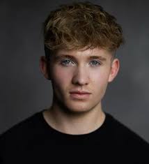 Isaac James's Instagram, Twitter & Facebook