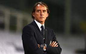 Official twitter of roberto mancini cara italia, uniti sotto un unico cielo azzurro, con indosso la maglia azzurra, stringiamoci in un unico coro. Italia Roberto Mancini Da Record Primo Ct Per Di Vittorie Con Almeno 20 Partite In Nazionale Sky Sport