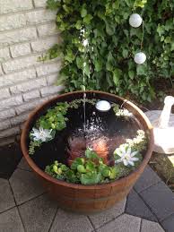 Miniteich Mit Springbrunnen Miniteich Bepflanzung Springbrunnen