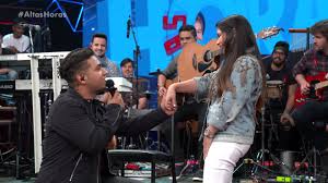 As novas pesquisas corroboram descobertas inesperadas de dinossauros em latitudes polares congeladas feitas na. Sertanejo Juliano Pede A Namorada Em Casamento No Altas Horas Istoe Independente