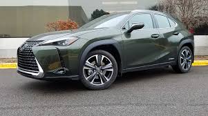 Compare the 2020 lexus ux with 2020 toyota rav4, side by side. Test Drive 2020 Lexus Ux 250h Luxury The Daily Drive Consumer Guide The Daily Drive Consumer Guide