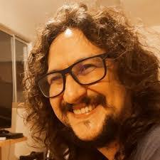 Bob Igo's Instagram, Twitter & Facebook