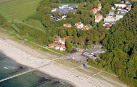Es liegt ruhiger und zentraler lage im ortsteil graal nur ein paar schritte entfernt von den kureinrichtungen, dem rhododendronpark, dem herrlich duftenden wald und dem feinen sandstrand an der ostsee. Strandhotel Graal Muritz Urlaub Zu Jeder Jahreszeit An Der Ostseekuste