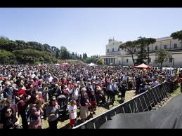 Colpi di pistola a Roma contro due iscritti all'Anpi, feriti