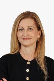 Julie Drago's Instagram, Twitter & Facebook