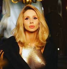 В апреле артистка родила дочку евангелину. Svetlana Loboda Obyasnila Pochemu Skryvala Vtoruyu Beremennost Starhit Ru