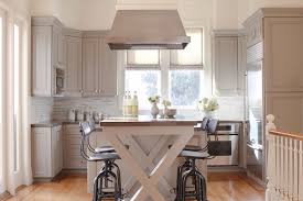 What Color Door And Trim With Benjamin Moore Briarwood Exterior?