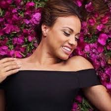 Loida Rosado's Instagram, Twitter & Facebook