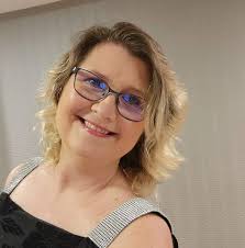 Kindra Bierly's Instagram, Twitter & Facebook