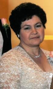 Dorothy Salinas's Instagram, Twitter & Facebook