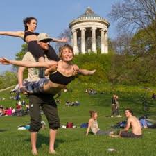 Die anfahrt zum biergarten seehaus im englischen garten mit den öffentlich ist etwas unkomfortabel. Der Englische Garten Alle Infos Zu Munchens Grosstem Park