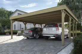 Een Carport Met Stevige Staanders En Een Flink Boeiboord Een Eye Catcher In Je Tuin Vankootentuinenbuitenleven Carport Designs Carport Carport Garage
