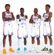 In 2018 abc cast chris as joey cleary, a series regular in tim doyle's new abc fall sitcom, the kids are alright, with michael cudlitz. It S Crazy How The Nba Inflates Their Player S Heights Does Schroder Look 6 3 To You He S 5 11 Max And That S With Sneakers On He S Clearly Shorter Than Cp3 And Chris Paul Isn T