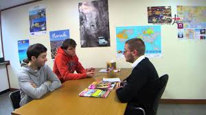 Voyage sur mesure et à la carte avec des agences de voyages locales francophones. Dialogue 14 A L Agence De Voyage Youtube