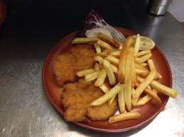 Maybe you would like to learn more about one of these? Petto Di Pollo Impanato Con Patatine Fritte Picture Of Footlights Trieste Tripadvisor