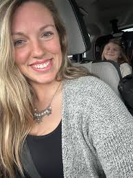 Leanne M Colvin (@leannemcolvin) • Instagram photos and videos