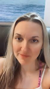 I don’t care if this sound is played out. It’s my first reel, I get a pass.  💁🏼‍♀️, #myfirstreel #onlinebusiness #storytelling #leggingsarelife