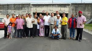 19 haziran 1973 doğumlu), daha önce pakatan harapan hükümeti altında i̇letişim ve multimedya bakanı olarak görev yapan malezyalı bir politikacı ve avukattır. Gobind Singh Deo Home Facebook