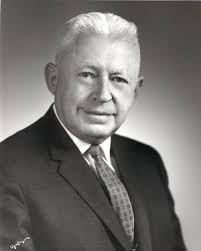 Marshall Robertson (1900 to 1988), Engineer with Command in High Places