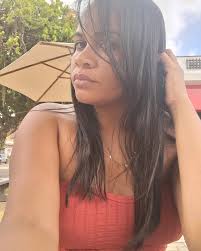 Mina Oliveira (@minaoliveira4288) • Instagram photos and videos